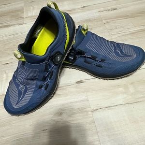 Mens Boa Lace Saucony Trail Shoes (Sz 10.5)